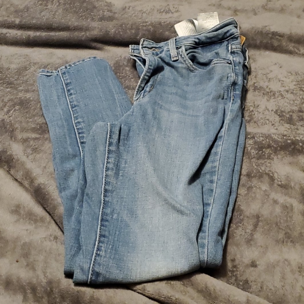 Light Wash Jeans